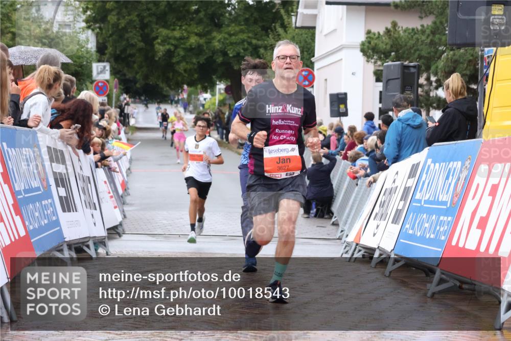 30.08.2026 - Blankeneser Heldenlauf Lena Gebhardt http://msf.ph/oto/10018543 30.08.2026 09:31:57 Ziel 1645, 1731, 3598, 3627, 3703 meine-sportfotos.de