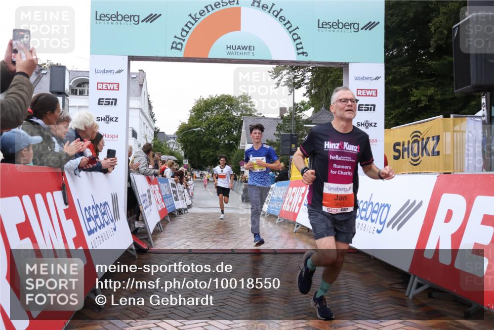 30.08.2026 - Blankeneser Heldenlauf Lena Gebhardt http://msf.ph/oto/10018550 30.08.2026 09:31:59 Ziel 1645, 1731, 3627, 3703 meine-sportfotos.de