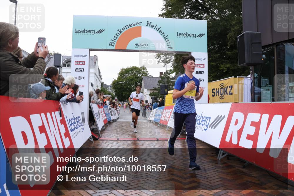30.08.2026 - Blankeneser Heldenlauf Lena Gebhardt http://msf.ph/oto/10018557 30.08.2026 09:32:00 Ziel 1731, 3627, 3703 meine-sportfotos.de