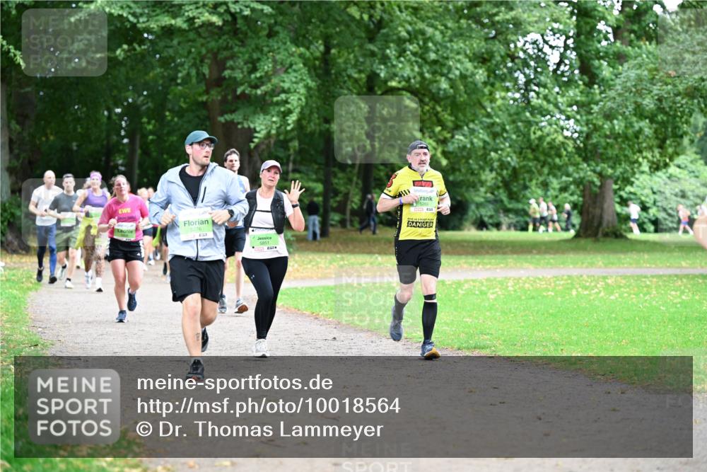 30.08.2026 - Blankeneser Heldenlauf Dr. Thomas Lammeyer http://msf.ph/oto/10018564 30.08.2026 10:08:33 Laufen 5276, 5851, 5269, 3 meine-sportfotos.de