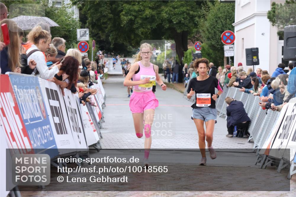 30.08.2026 - Blankeneser Heldenlauf Lena Gebhardt http://msf.ph/oto/10018565 30.08.2026 09:32:06 Ziel 1553, 1731, 3627, 3644, 3703 meine-sportfotos.de