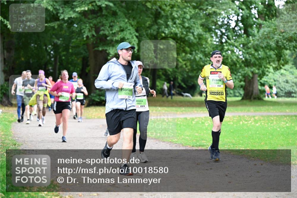 30.08.2026 - Blankeneser Heldenlauf Dr. Thomas Lammeyer http://msf.ph/oto/10018580 30.08.2026 10:08:34 Laufen 5276, 5851, 5269, 3 meine-sportfotos.de