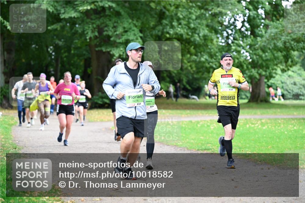 30.08.2026 - Blankeneser Heldenlauf Dr. Thomas Lammeyer http://msf.ph/oto/10018582 30.08.2026 10:08:34 Laufen 5276, 5851, 5269, 3 meine-sportfotos.de