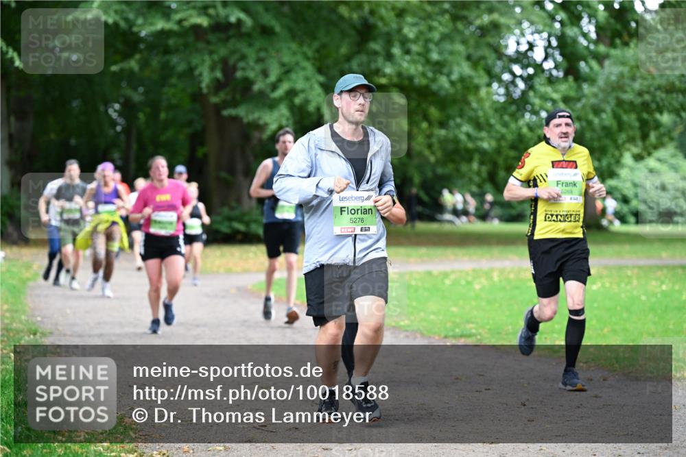 30.08.2026 - Blankeneser Heldenlauf Dr. Thomas Lammeyer http://msf.ph/oto/10018588 30.08.2026 10:08:34 Laufen 5269, 5276, 3 meine-sportfotos.de