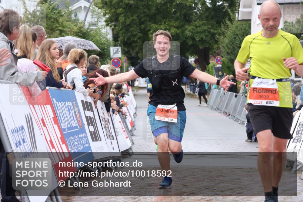 30.08.2026 - Blankeneser Heldenlauf Lena Gebhardt http://msf.ph/oto/10018592 30.08.2026 09:32:20 Ziel 3618, 3639, 3691 meine-sportfotos.de