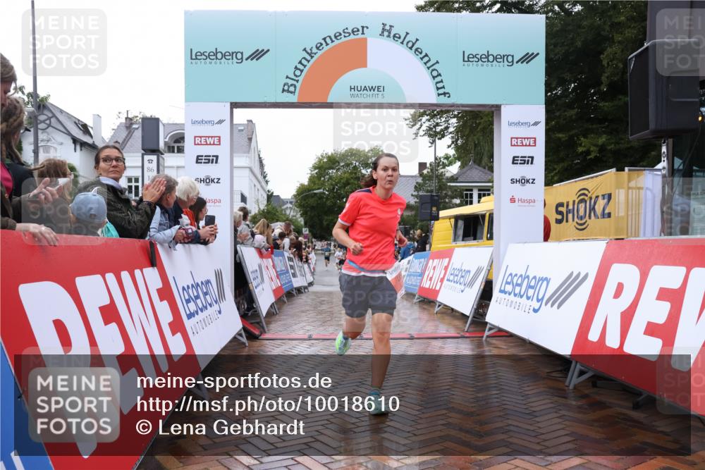 30.08.2026 - Blankeneser Heldenlauf Lena Gebhardt http://msf.ph/oto/10018610 30.08.2026 09:32:25 Ziel 3618, 3639, 3691, 3704 meine-sportfotos.de