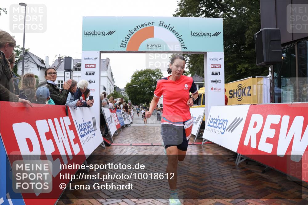 30.08.2026 - Blankeneser Heldenlauf Lena Gebhardt http://msf.ph/oto/10018612 30.08.2026 09:32:25 Ziel 3618, 3639, 3691, 3704 meine-sportfotos.de