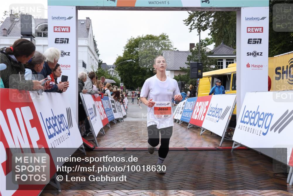 30.08.2026 - Blankeneser Heldenlauf Lena Gebhardt http://msf.ph/oto/10018630 30.08.2026 09:32:34 Ziel 1521, 3670, 3704 meine-sportfotos.de