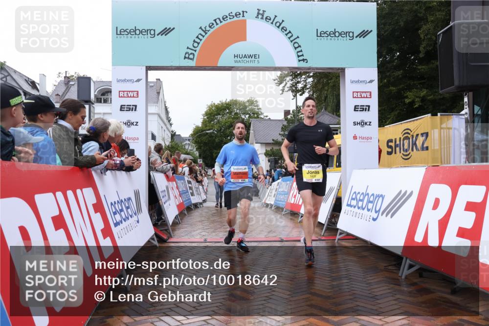 30.08.2026 - Blankeneser Heldenlauf Lena Gebhardt http://msf.ph/oto/10018642 30.08.2026 09:32:45 Ziel 1439, 3536, 3554 meine-sportfotos.de
