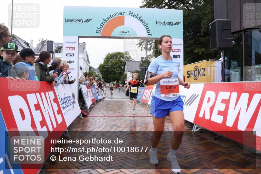 30.08.2026 - Blankeneser Heldenlauf Lena Gebhardt http://msf.ph/oto/10018677 30.08.2026 09:32:58 Ziel 1073, 3516, 3570, 3727 meine-sportfotos.de