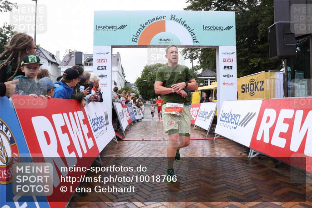 30.08.2026 - Blankeneser Heldenlauf Lena Gebhardt http://msf.ph/oto/10018706 30.08.2026 09:33:07 Ziel 1022, 1375, 3513, 3595, 3732 meine-sportfotos.de