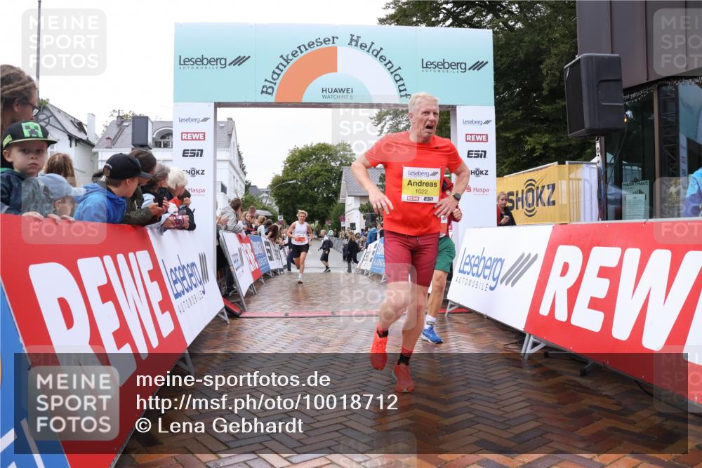 30.08.2026 - Blankeneser Heldenlauf Lena Gebhardt http://msf.ph/oto/10018712 30.08.2026 09:33:10 Ziel 1022, 1375, 3513, 3595, 3732 meine-sportfotos.de