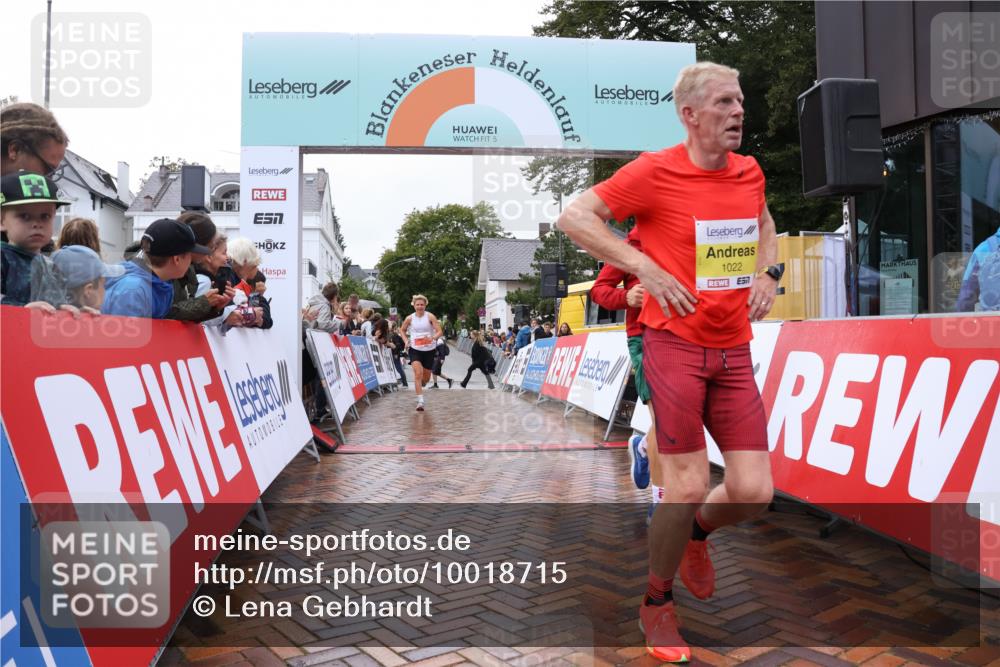 30.08.2026 - Blankeneser Heldenlauf Lena Gebhardt http://msf.ph/oto/10018715 30.08.2026 09:33:11 Ziel 1022, 1375, 3513, 3595, 3732 meine-sportfotos.de