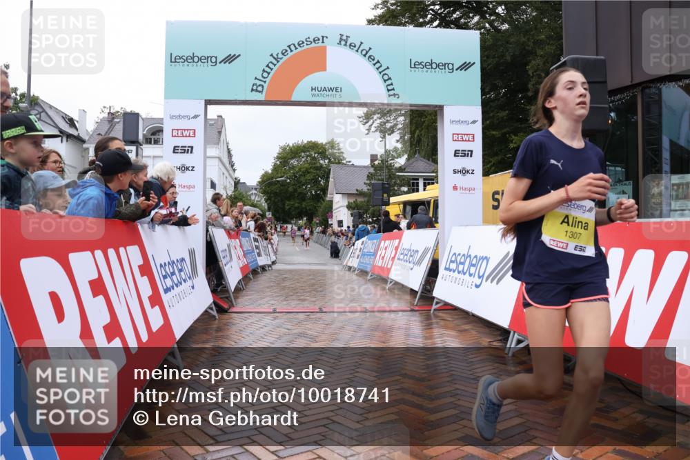30.08.2026 - Blankeneser Heldenlauf Lena Gebhardt http://msf.ph/oto/10018741 30.08.2026 09:33:25 Ziel 1307 meine-sportfotos.de