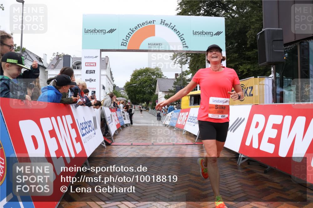 30.08.2026 - Blankeneser Heldenlauf Lena Gebhardt http://msf.ph/oto/10018819 30.08.2026 09:34:09 Ziel 3528 meine-sportfotos.de