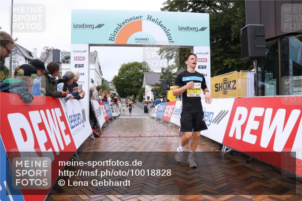 30.08.2026 - Blankeneser Heldenlauf Lena Gebhardt http://msf.ph/oto/10018828 30.08.2026 09:34:21 Ziel 1226, 1800 meine-sportfotos.de