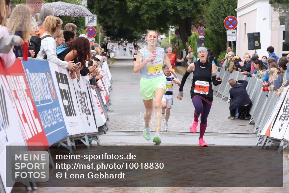 30.08.2026 - Blankeneser Heldenlauf Lena Gebhardt http://msf.ph/oto/10018830 30.08.2026 09:34:23 Ziel 1226, 1800, 3636 meine-sportfotos.de