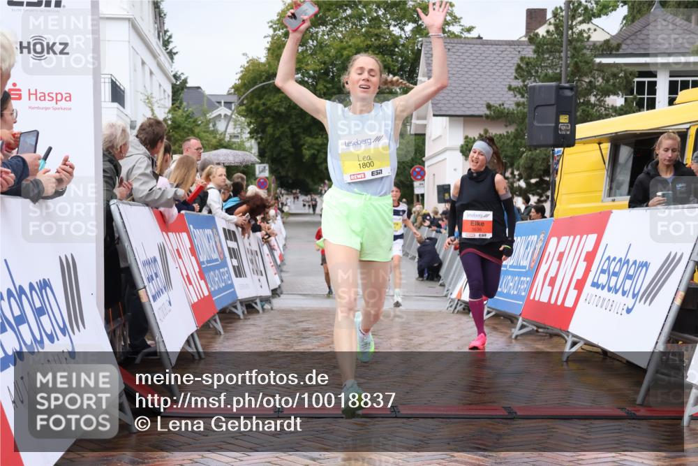 30.08.2026 - Blankeneser Heldenlauf Lena Gebhardt http://msf.ph/oto/10018837 30.08.2026 09:34:26 Ziel 1226, 1382, 1800, 3636 meine-sportfotos.de