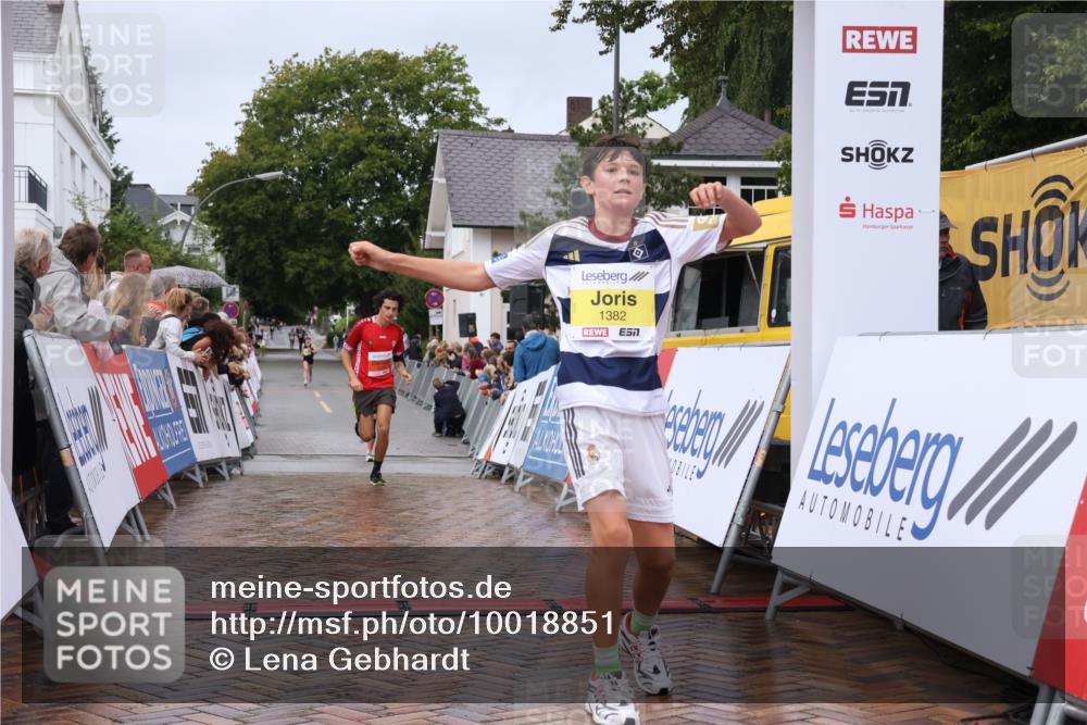 30.08.2026 - Blankeneser Heldenlauf Lena Gebhardt http://msf.ph/oto/10018851 30.08.2026 09:34:29 Ziel 1382, 1800, 3636, 3702 meine-sportfotos.de