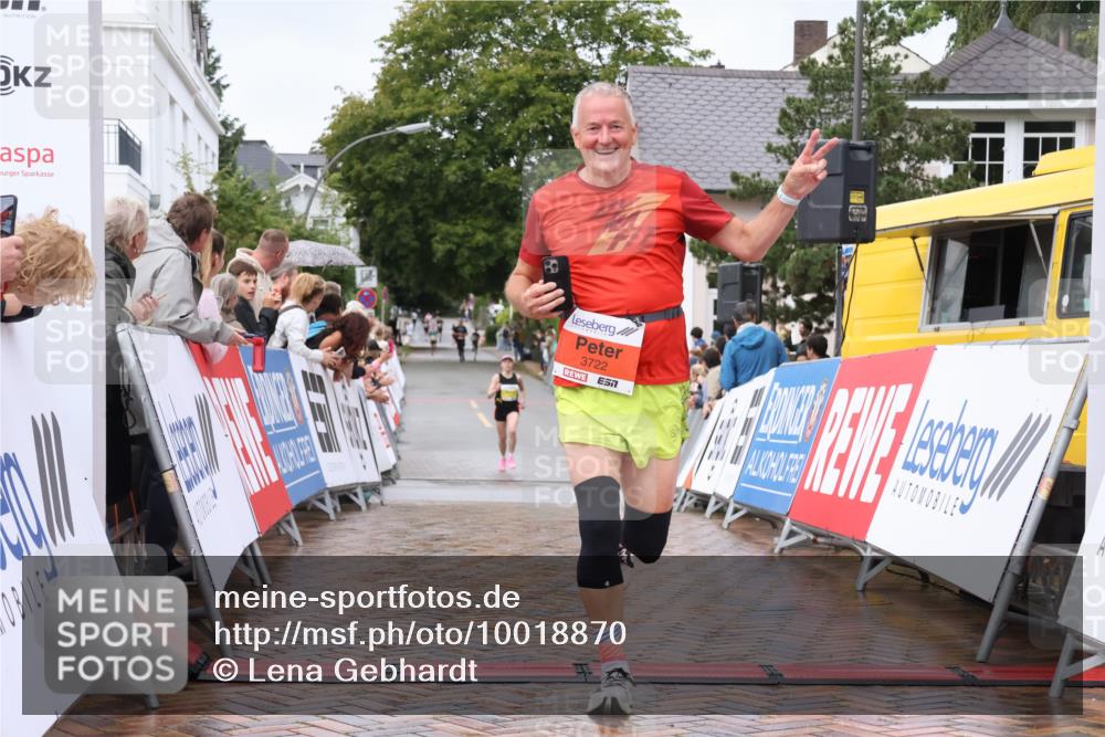 30.08.2026 - Blankeneser Heldenlauf Lena Gebhardt http://msf.ph/oto/10018870 30.08.2026 09:34:35 Ziel 1382, 1499, 3702, 3722 meine-sportfotos.de