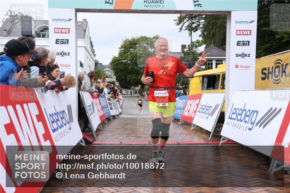 30.08.2026 - Blankeneser Heldenlauf Lena Gebhardt http://msf.ph/oto/10018872 30.08.2026 09:34:35 Ziel 1382, 1499, 3702, 3722 meine-sportfotos.de