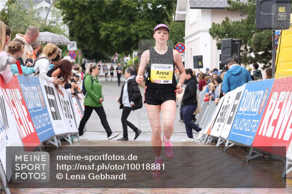30.08.2026 - Blankeneser Heldenlauf Lena Gebhardt http://msf.ph/oto/10018881 30.08.2026 09:34:39 Ziel 1499, 3702, 3722 meine-sportfotos.de
