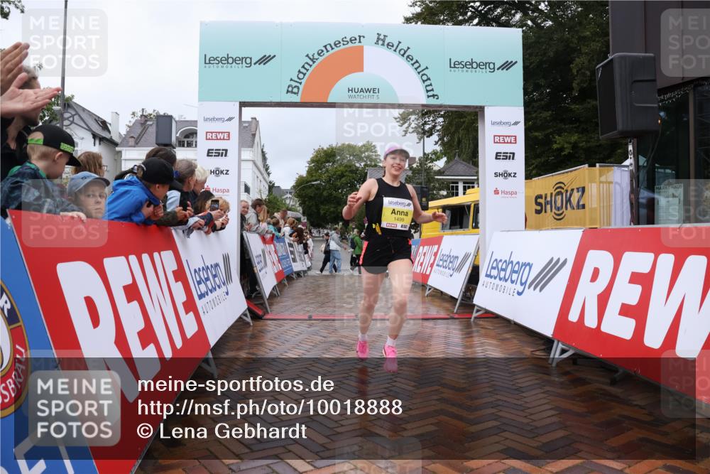 30.08.2026 - Blankeneser Heldenlauf Lena Gebhardt http://msf.ph/oto/10018888 30.08.2026 09:34:40 Ziel 1499, 3722 meine-sportfotos.de