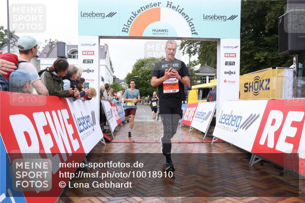30.08.2026 - Blankeneser Heldenlauf Lena Gebhardt http://msf.ph/oto/10018910 30.08.2026 09:34:59 Ziel 1535, 1542, 1762, 3646 meine-sportfotos.de