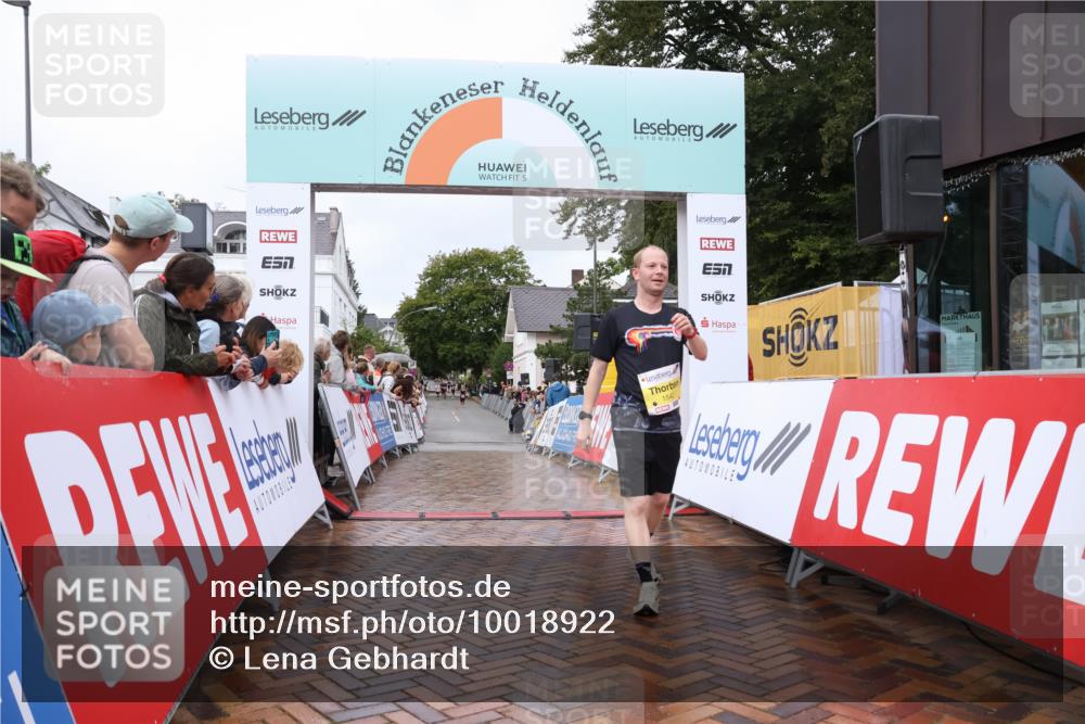 30.08.2026 - Blankeneser Heldenlauf Lena Gebhardt http://msf.ph/oto/10018922 30.08.2026 09:35:03 Ziel 1535, 1542, 1762, 3646 meine-sportfotos.de