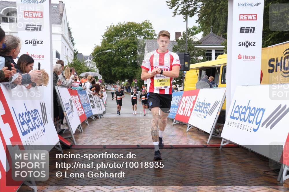 30.08.2026 - Blankeneser Heldenlauf Lena Gebhardt http://msf.ph/oto/10018935 30.08.2026 09:35:22 Ziel 1568, 3602, 3655 meine-sportfotos.de