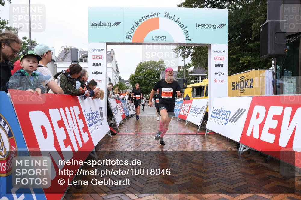 30.08.2026 - Blankeneser Heldenlauf Lena Gebhardt http://msf.ph/oto/10018946 30.08.2026 09:35:26 Ziel 1568, 3602, 3655, 3686, 3687 meine-sportfotos.de