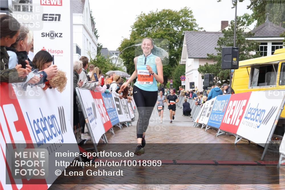 30.08.2026 - Blankeneser Heldenlauf Lena Gebhardt http://msf.ph/oto/10018969 30.08.2026 09:35:33 Ziel 3519, 3602, 3686, 3687 meine-sportfotos.de