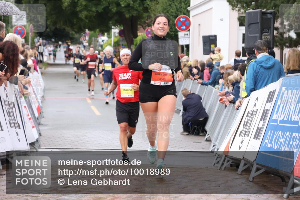 30.08.2026 - Blankeneser Heldenlauf Lena Gebhardt http://msf.ph/oto/10018989 30.08.2026 09:35:45 Ziel 1083, 3549, 3578, 3579 meine-sportfotos.de