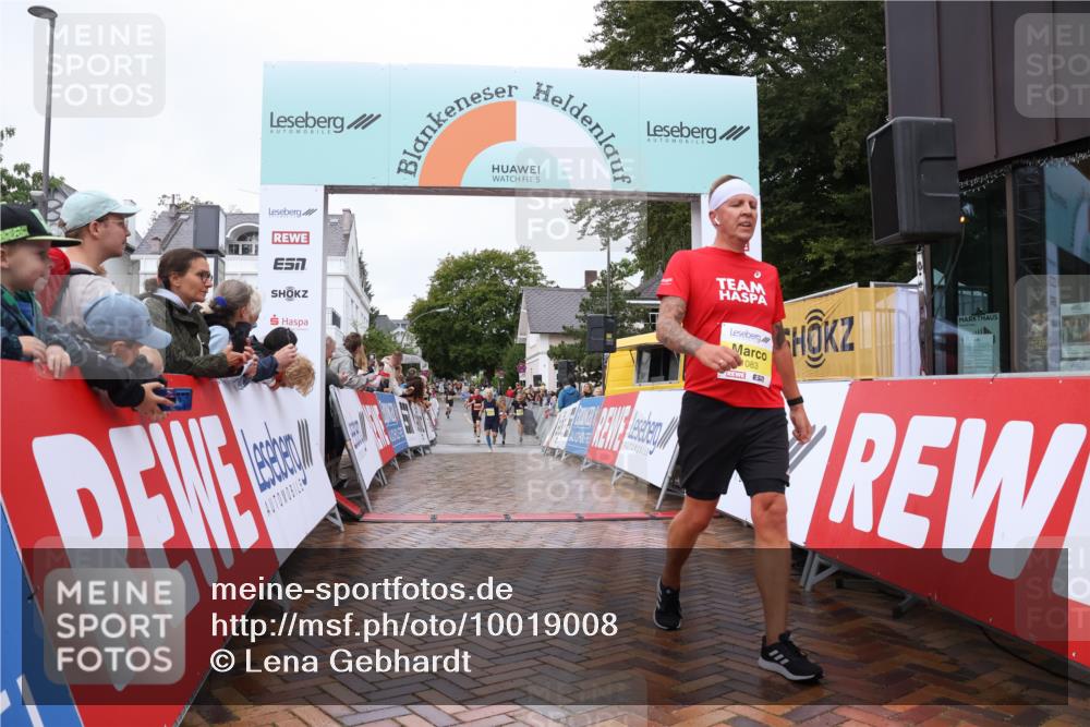 30.08.2026 - Blankeneser Heldenlauf Lena Gebhardt http://msf.ph/oto/10019008 30.08.2026 09:35:51 Ziel 1083, 1094, 1294, 3549 meine-sportfotos.de