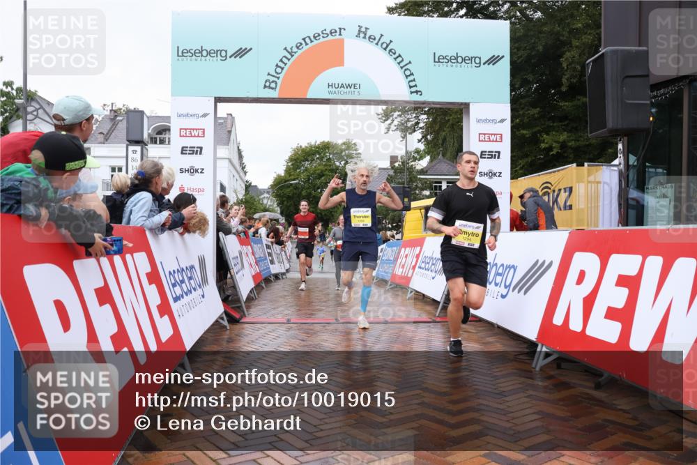 30.08.2026 - Blankeneser Heldenlauf Lena Gebhardt http://msf.ph/oto/10019015 30.08.2026 09:35:56 Ziel 1083, 1087, 1094, 1294, 1474, 1585, 3566, 3720 meine-sportfotos.de