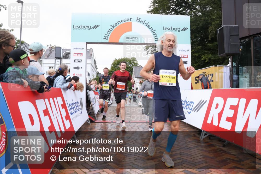 30.08.2026 - Blankeneser Heldenlauf Lena Gebhardt http://msf.ph/oto/10019022 30.08.2026 09:35:57 Ziel 1083, 1087, 1094, 1294, 1474, 1585, 3566, 3720 meine-sportfotos.de