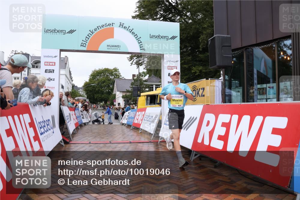 30.08.2026 - Blankeneser Heldenlauf Lena Gebhardt http://msf.ph/oto/10019046 30.08.2026 09:36:03 Ziel 1006, 1087, 1094, 1294, 1474, 1585, 3566, 3720 meine-sportfotos.de