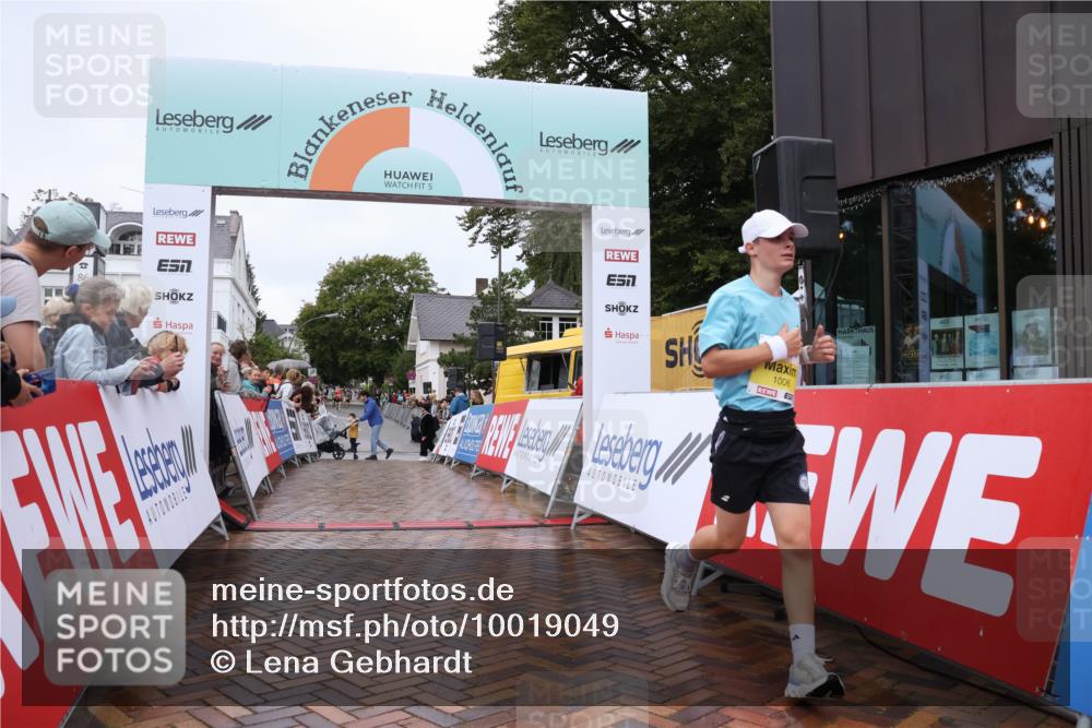 30.08.2026 - Blankeneser Heldenlauf Lena Gebhardt http://msf.ph/oto/10019049 30.08.2026 09:36:03 Ziel 1006, 1087, 1094, 1294, 1474, 1585, 3566, 3720 meine-sportfotos.de
