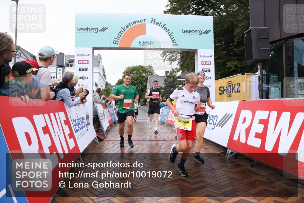 30.08.2026 - Blankeneser Heldenlauf Lena Gebhardt http://msf.ph/oto/10019072 30.08.2026 09:36:24 Ziel 1012, 1337, 1492, 1527, 3601, 3679, 3717 meine-sportfotos.de