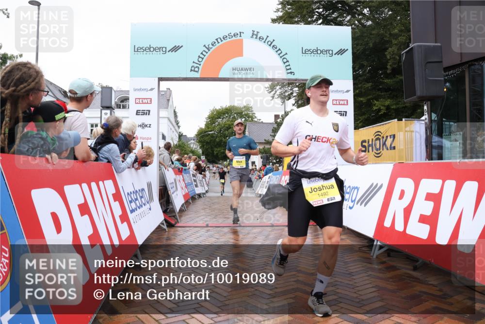 30.08.2026 - Blankeneser Heldenlauf Lena Gebhardt http://msf.ph/oto/10019089 30.08.2026 09:36:28 Ziel 1012, 1492, 1527, 1760, 3601, 3679, 3717 meine-sportfotos.de