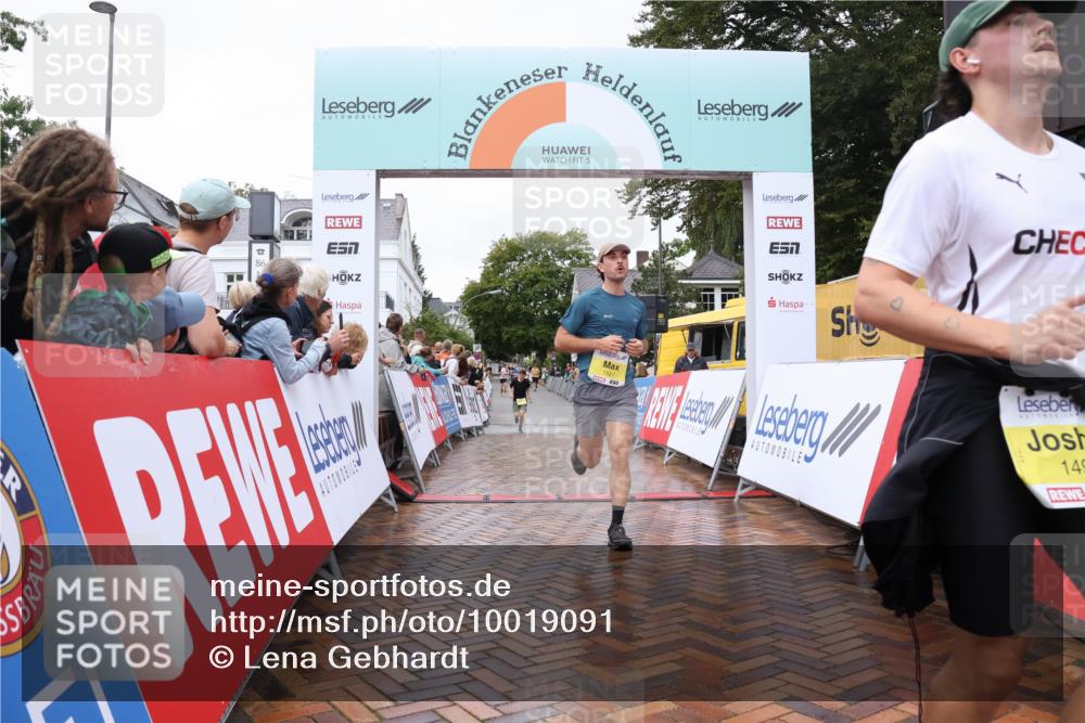 30.08.2026 - Blankeneser Heldenlauf Lena Gebhardt http://msf.ph/oto/10019091 30.08.2026 09:36:28 Ziel 1012, 1492, 1527, 1760, 3601, 3679, 3717 meine-sportfotos.de