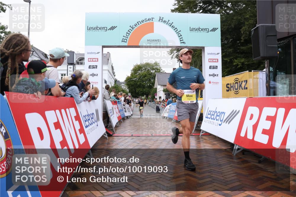 30.08.2026 - Blankeneser Heldenlauf Lena Gebhardt http://msf.ph/oto/10019093 30.08.2026 09:36:29 Ziel 1012, 1492, 1527, 1760, 3601, 3679, 3717 meine-sportfotos.de
