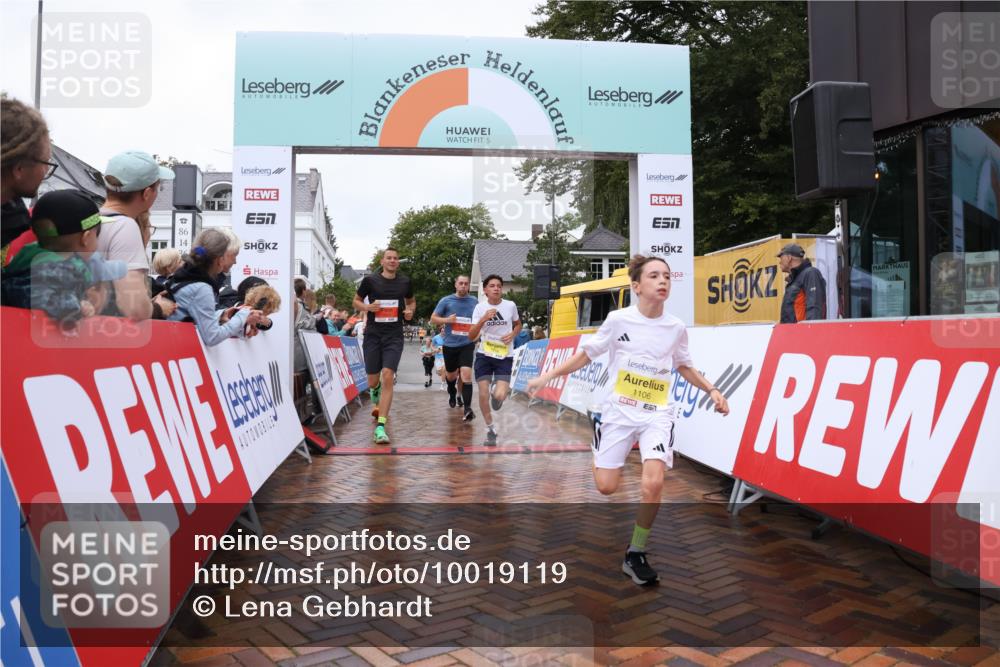 30.08.2026 - Blankeneser Heldenlauf Lena Gebhardt http://msf.ph/oto/10019119 30.08.2026 09:36:40 Ziel 1106, 1266, 1760, 1782, 3603, 3608, 3651, 3652 meine-sportfotos.de