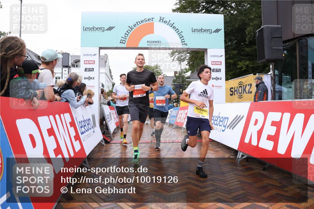 30.08.2026 - Blankeneser Heldenlauf Lena Gebhardt http://msf.ph/oto/10019126 30.08.2026 09:36:41 Ziel 1106, 1266, 1595, 1782, 3603, 3608, 3651, 3652 meine-sportfotos.de