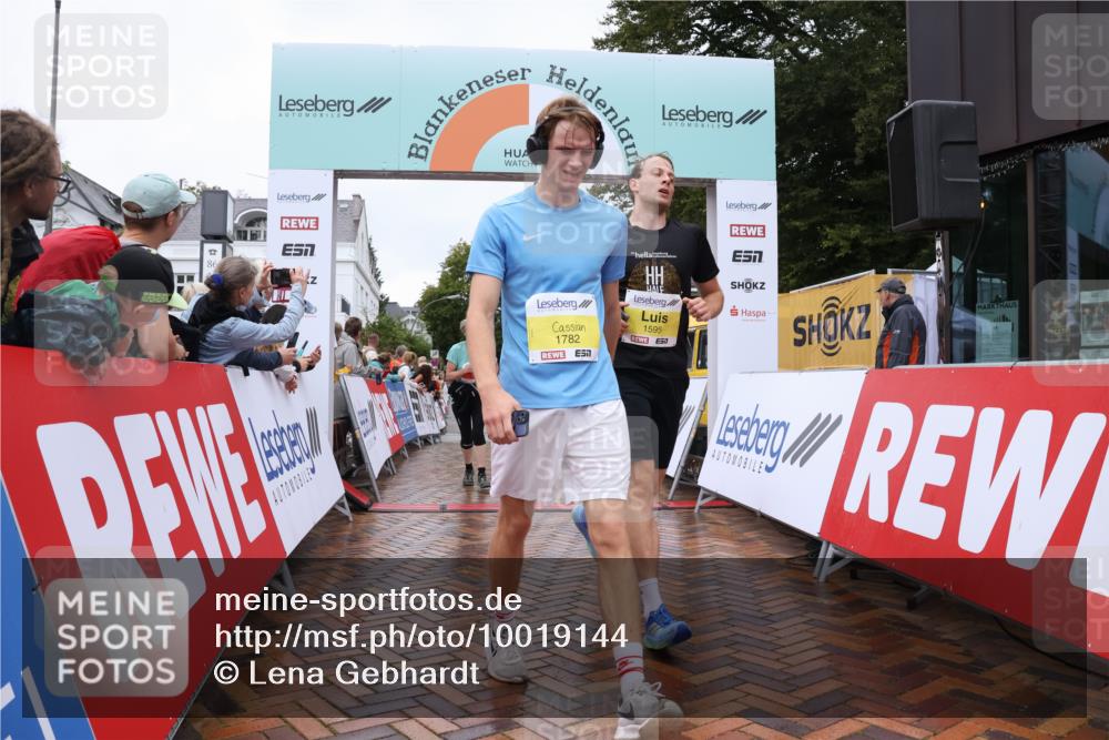 30.08.2026 - Blankeneser Heldenlauf Lena Gebhardt http://msf.ph/oto/10019144 30.08.2026 09:36:46 Ziel 1106, 1266, 1595, 1782, 3603, 3608, 3611, 3651, 3652 meine-sportfotos.de