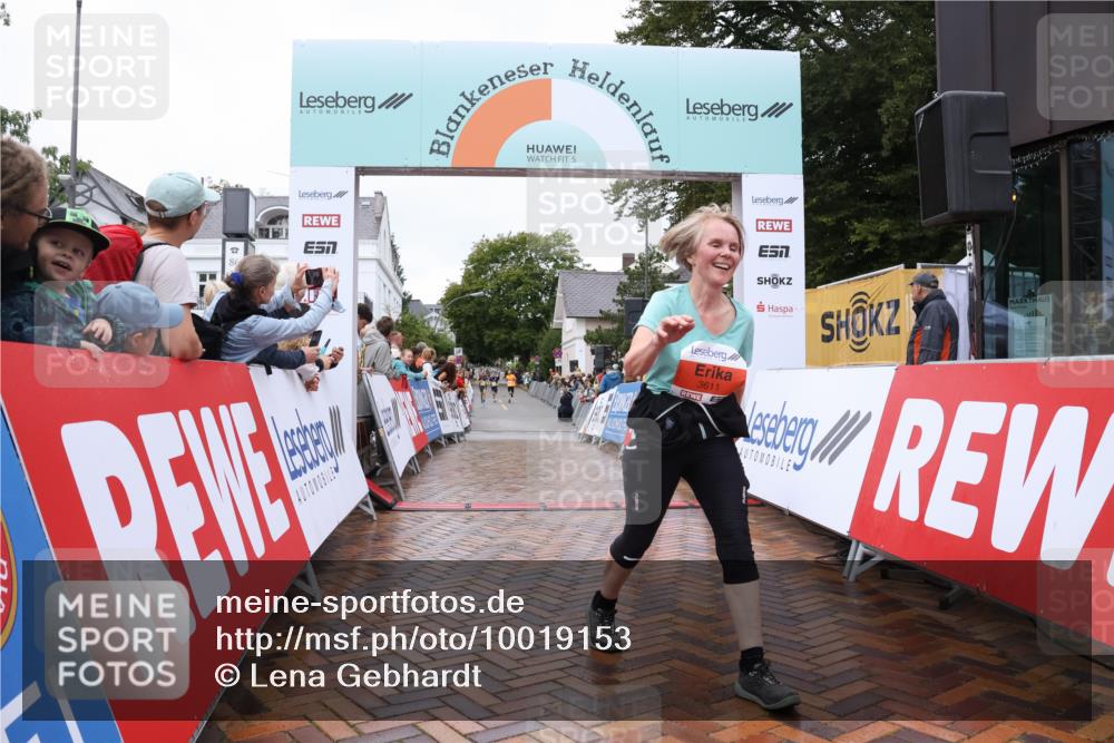 30.08.2026 - Blankeneser Heldenlauf Lena Gebhardt http://msf.ph/oto/10019153 30.08.2026 09:36:49 Ziel 1595, 1782, 3611, 3651, 3652 meine-sportfotos.de