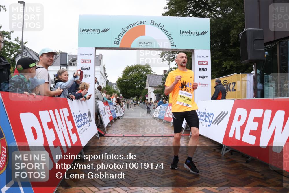 30.08.2026 - Blankeneser Heldenlauf Lena Gebhardt http://msf.ph/oto/10019174 30.08.2026 09:37:01 Ziel 1371, 1413, 1795 meine-sportfotos.de