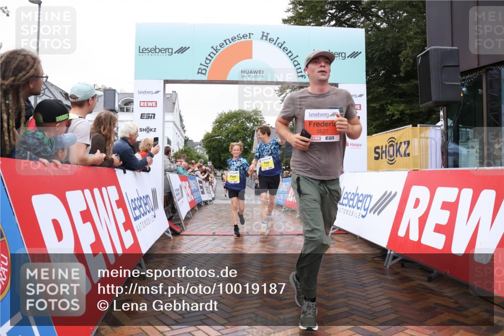 30.08.2026 - Blankeneser Heldenlauf Lena Gebhardt http://msf.ph/oto/10019187 30.08.2026 09:37:14 Ziel 1014, 1018, 1525, 3527 meine-sportfotos.de