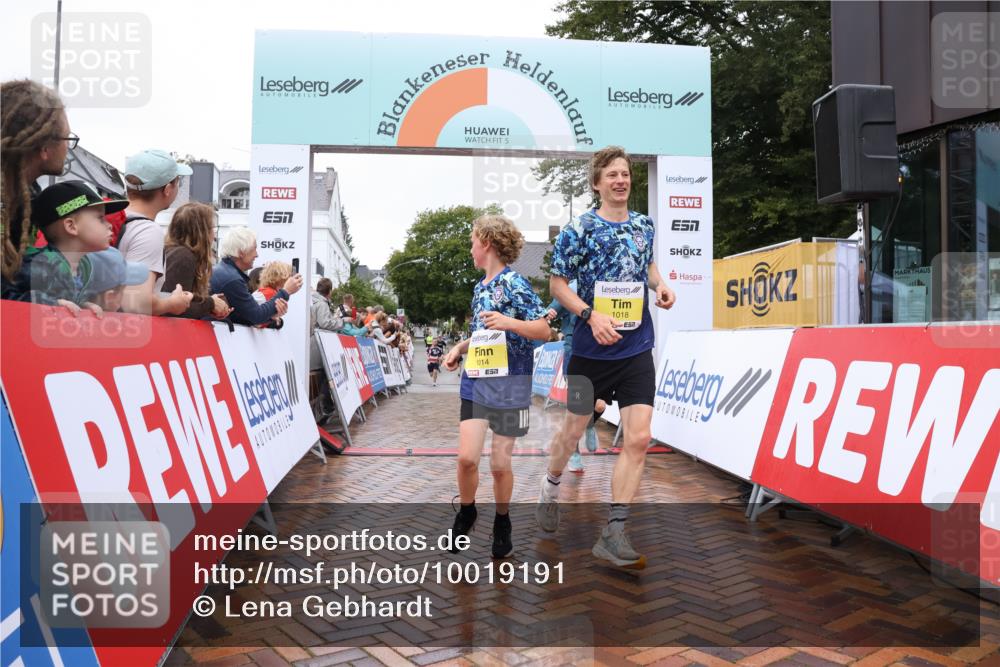 30.08.2026 - Blankeneser Heldenlauf Lena Gebhardt http://msf.ph/oto/10019191 30.08.2026 09:37:15 Ziel 1014, 1018, 1525, 3527 meine-sportfotos.de