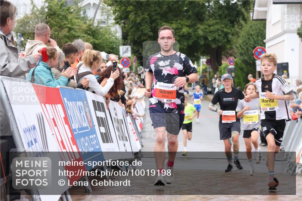 30.08.2026 - Blankeneser Heldenlauf Lena Gebhardt http://msf.ph/oto/10019198 30.08.2026 09:37:19 Ziel 1014, 1018, 1393, 1525, 1696, 3506, 3527, 3629 meine-sportfotos.de